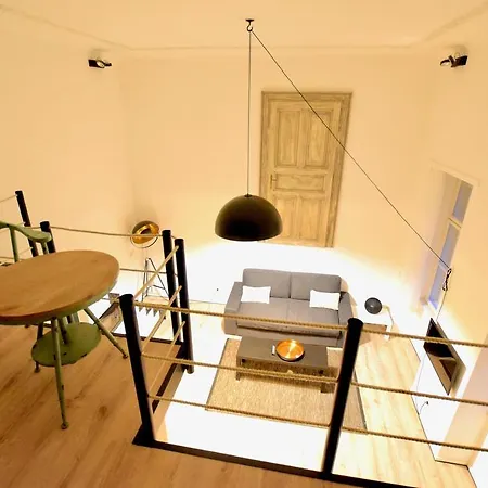 Standard By Hi5 - Terez 35 Apartmán *